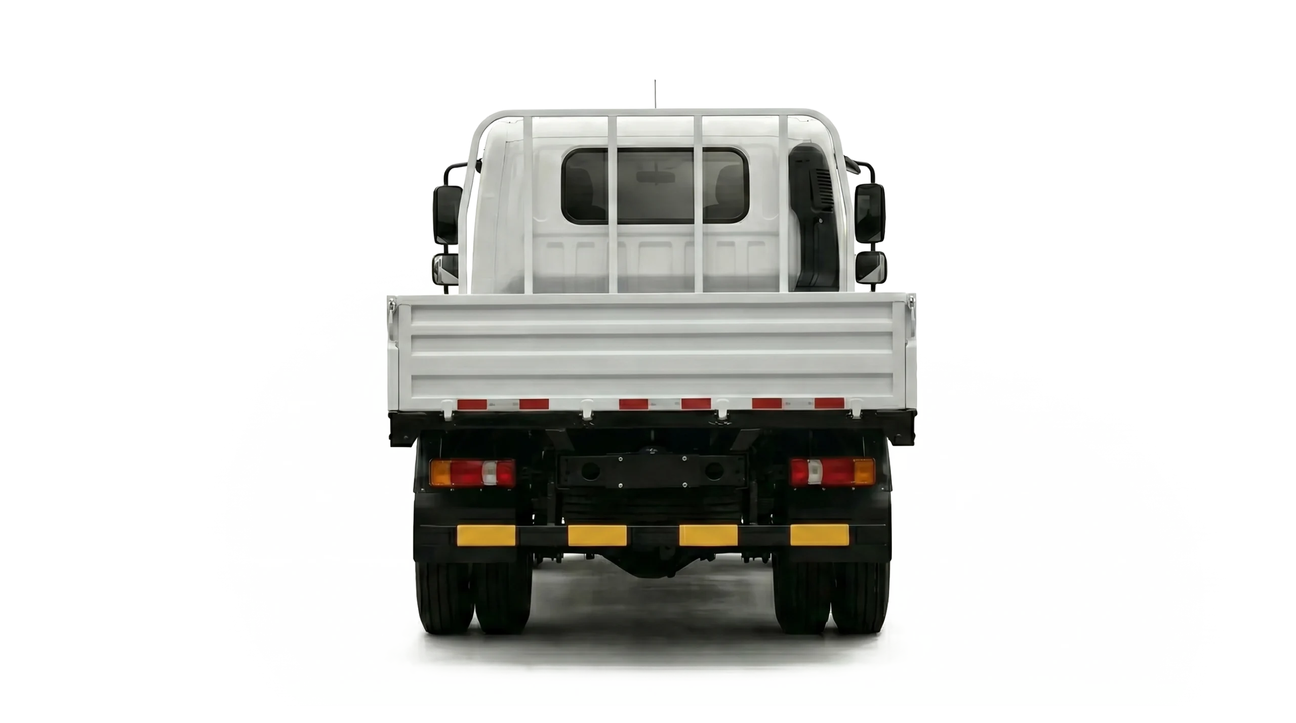 Vista trasera del Makro Z-5.5T Cargo