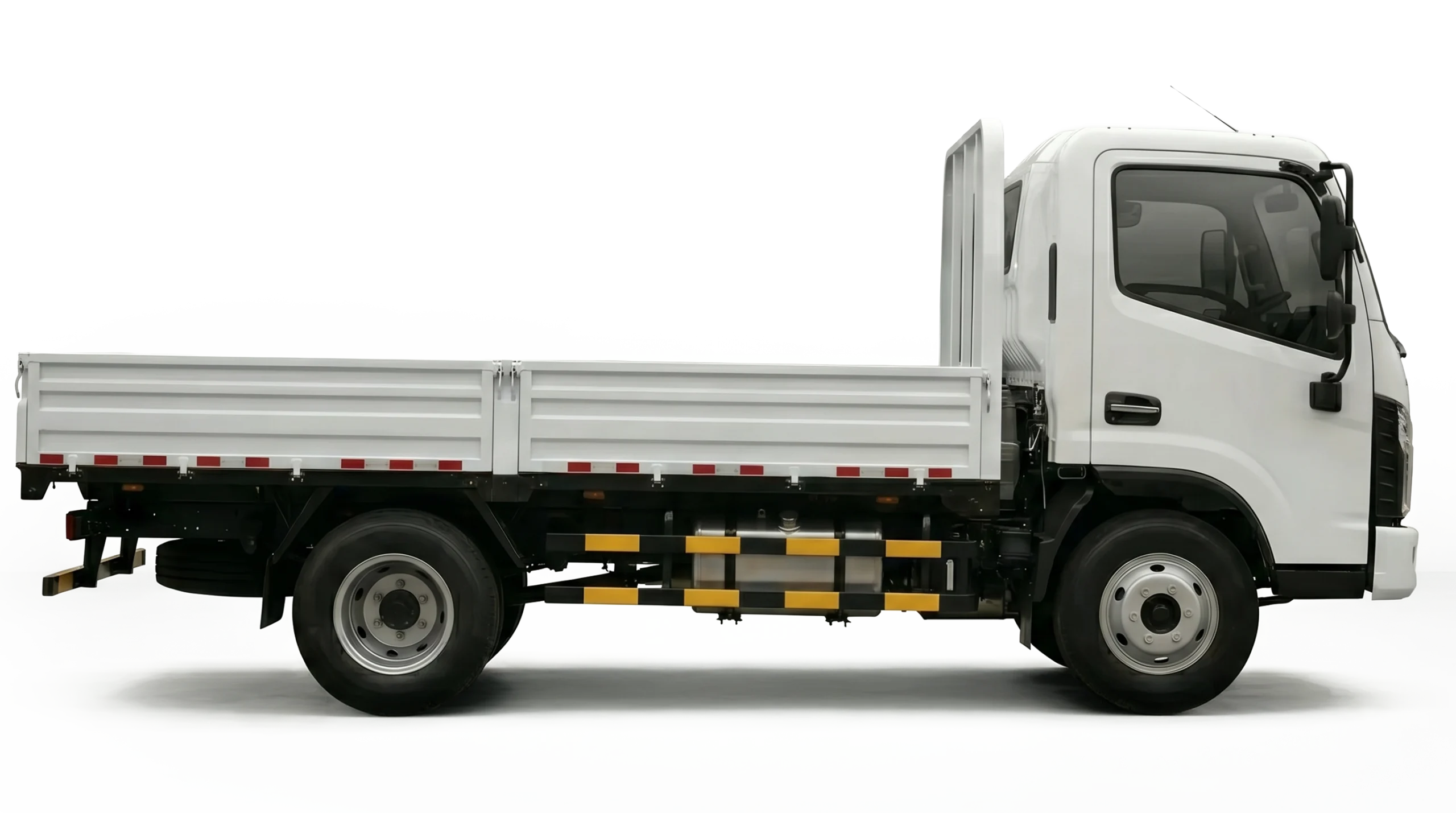 Vista lateral derecha del Makro Z-5.5T Cargo